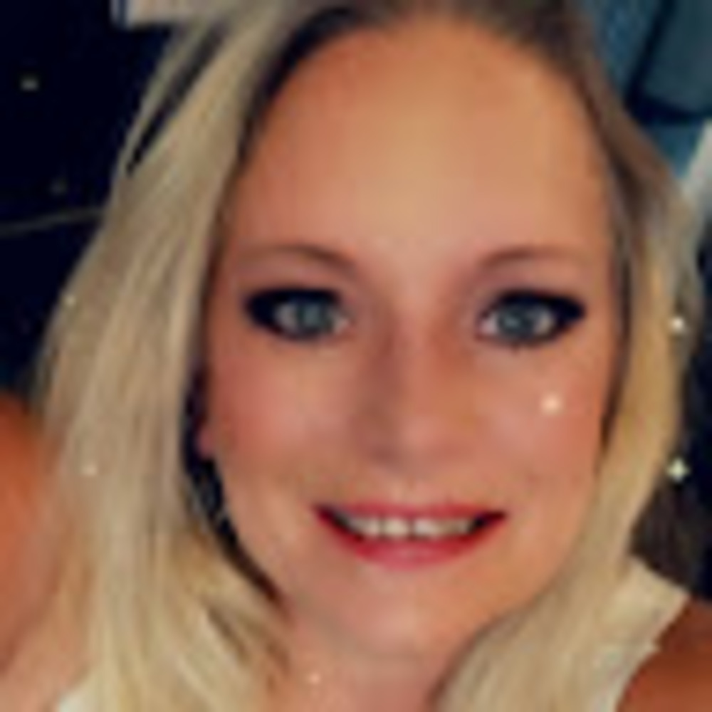 Meet your Posher, Deborah